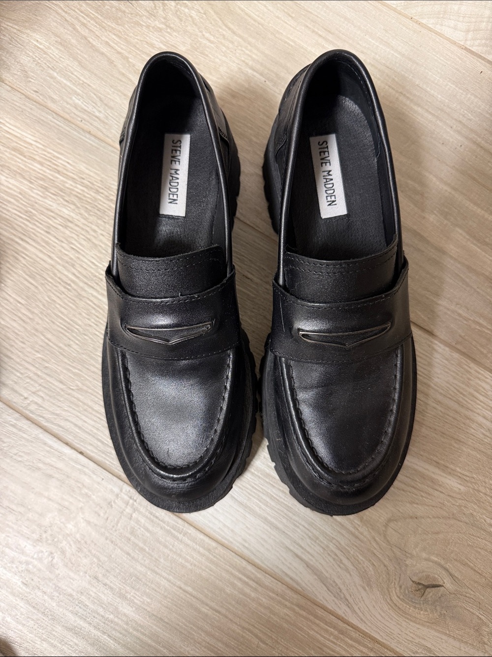 Steve Madden Black Leather Lug Penny Loafers